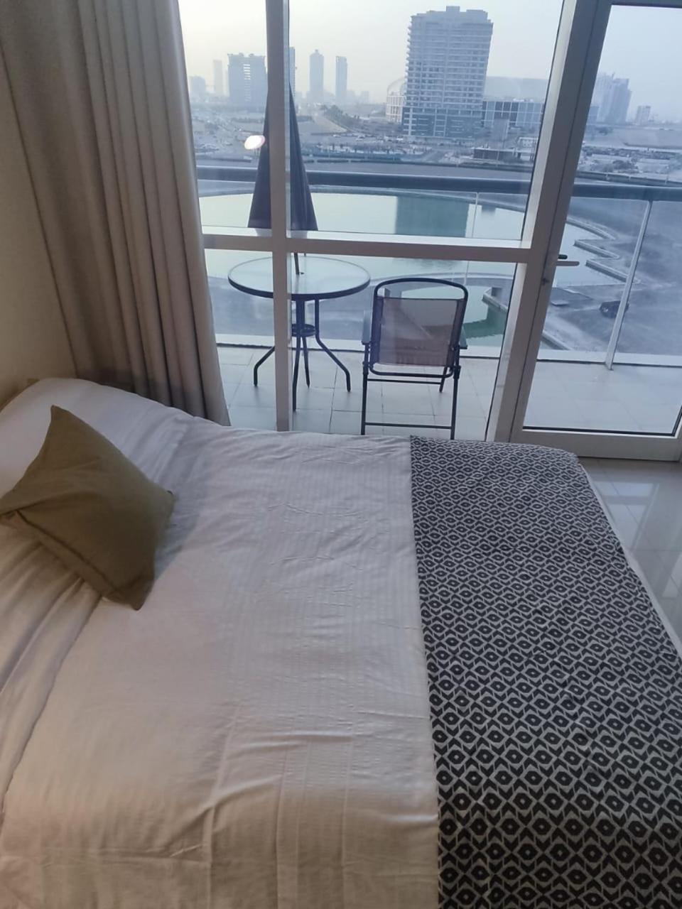 Studio In The Heart Of Sports City -Great View & Amenities! Dubai Exteriör bild